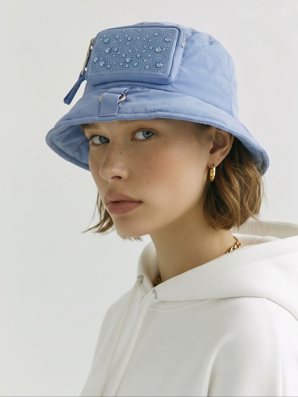 Madden NYC Blue Puffer Bucket Hat Squins Zip Pocket. Size OS